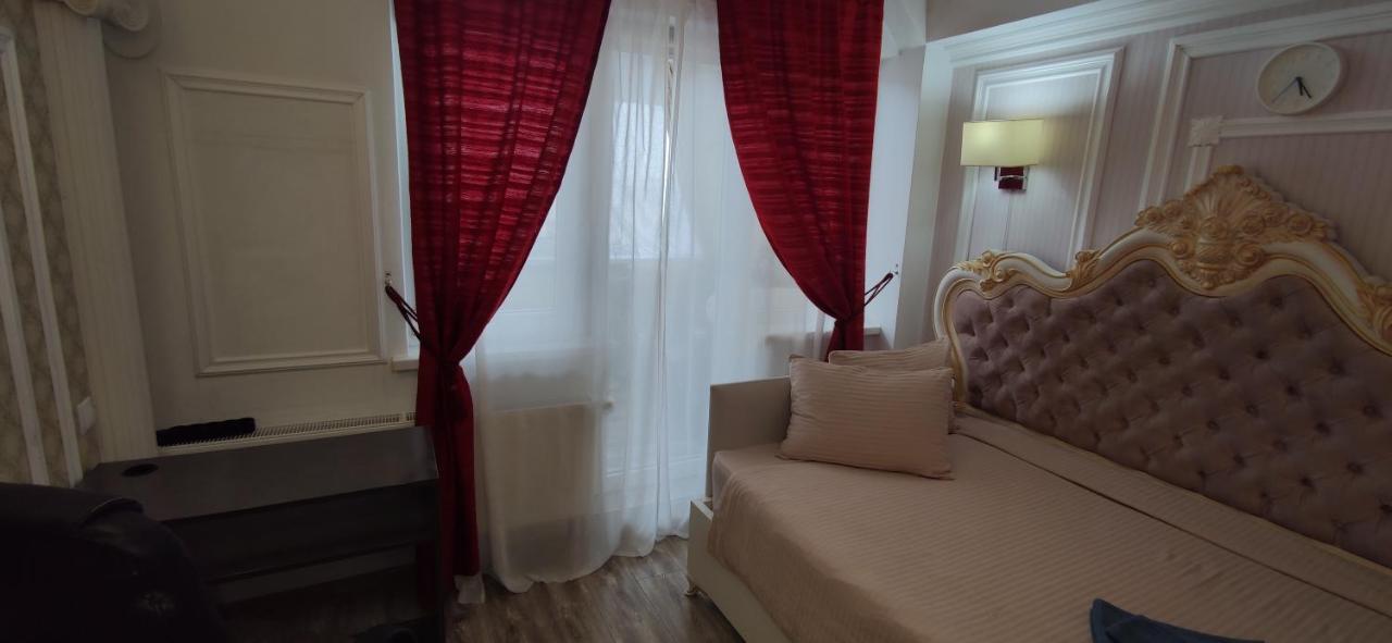 شقة Inessa Center Guest Penthhouse تشيسيناو المظهر الخارجي الصورة